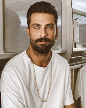 Onur Tuna Instagram - Karavan günlükleri 📸: @enisarikan