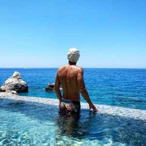 Onur Tuna Instagram - geçecek biraz uyursam