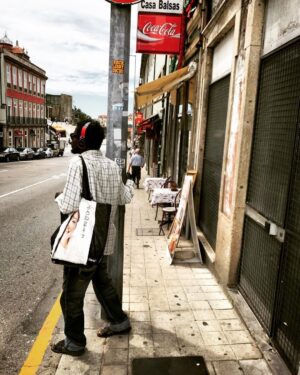 Onur Tuna Instagram - çantaları alıp çıkacağız yine öylece.. biraz sabır🌎