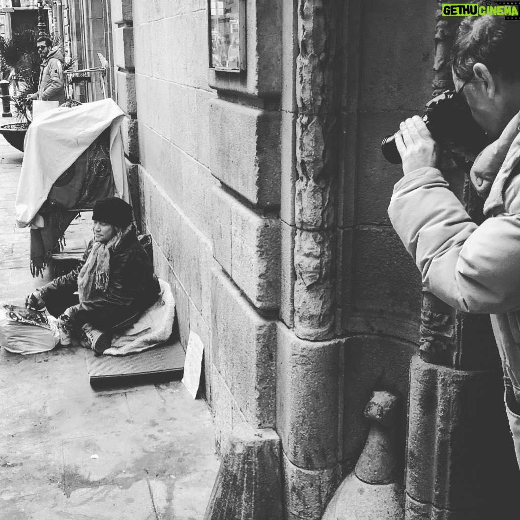 Onur Tuna Instagram - Belki de senin hayatın fotoğraflanmalı, belki de bi arkada benimki...