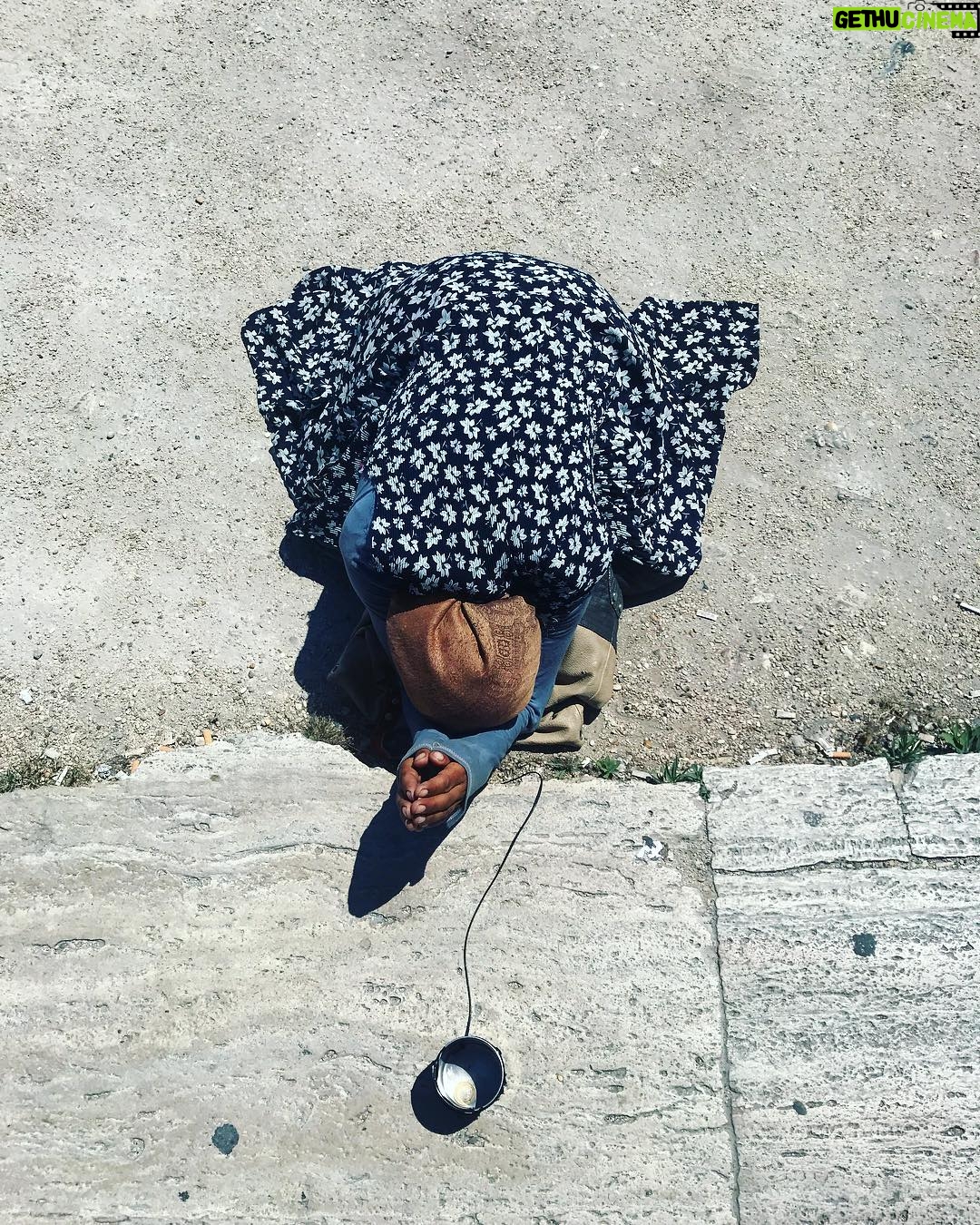 Onur Tuna Instagram - Kıt kaynakların eşit dağılmadığının fotoğrafı🌑