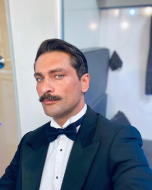 Onur Tuna Instagram - şaşırttı bendeki ilimi