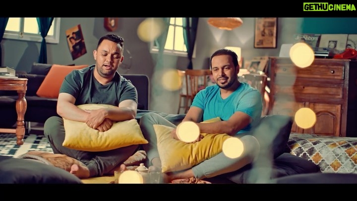 Oussama Ramzi Instagram - جلسات وناسة مع الجسمي و راشد الماجد