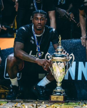 Ovie Soko Instagram - 🥇🏀🦁

📸 @adam_bates3