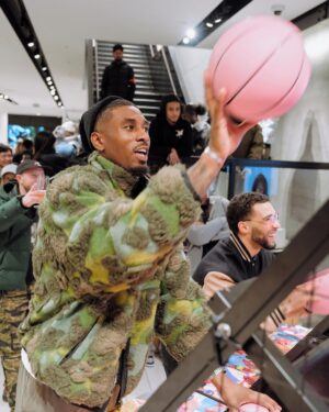 Ovie Soko Instagram - We all shot hoops, we ate food, we smiled, and we laughed. All for the new @canadagoose & @nba collection with @kidsuper. Check out the Spring collab in stores now #PlayInTheOpen 🖤AD