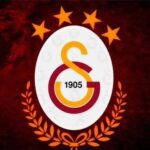 Pınar Altuğ Instagram - 💛❤️