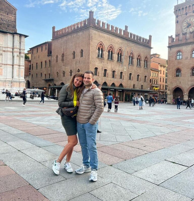 Pınar Altuğ Instagram - Eee nerde kalmıştık?Haftaya nereye gidiyoruz kocam?❤️ @yaamuratacan Bologna, Italy