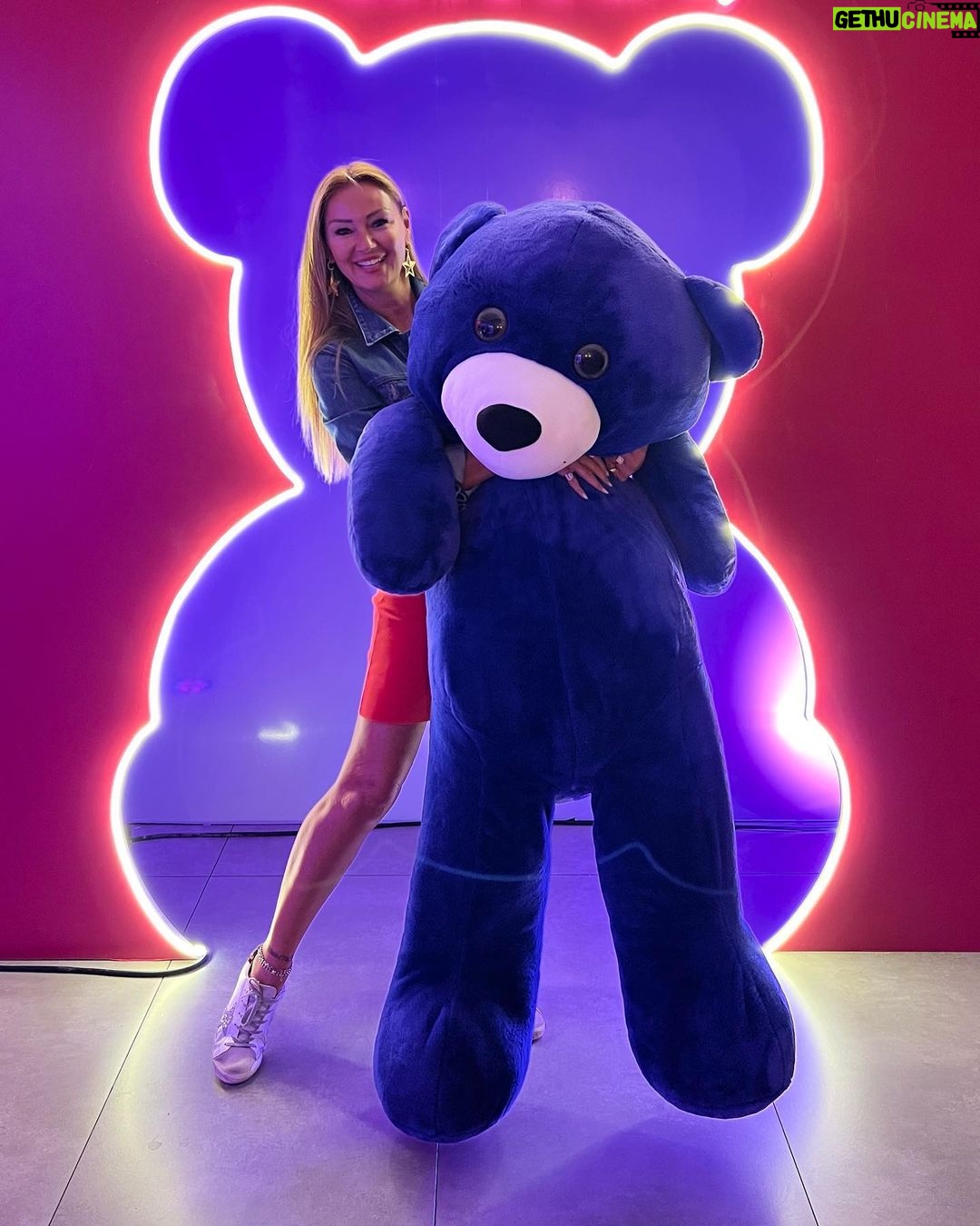 Pınar Altuğ Instagram - 🐻🐻🐻 📸 @neslihan.aydemir #reklam