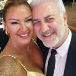 Pınar Altuğ Instagram - Dün gece @uluslararasielmasodulleri sahnesindeydik @ceyhunyilmaz la ödülleri sahiplerine teslim ettik🥰 Canım @karadagli.tamerr sahneye gelince herşey bambaşka oldu🥰 Kendimi prensesler gibi hissettiğim Elbisem @rasitbagzibagli Saçlarım @hairgameofficial Fotoğraflar canım @neslihan.aydemir @inhouseiletisim #işbirliği Hilton Istanbul Bomonti Hotel & Conference Center