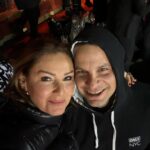 Pınar Altuğ Instagram - Yılbaşı fotoğraflarına ancak sıra geldi🥰 Hayat paylaşınca çoookkk güzel🥳 @yaamuratacan @aslitandoga @cahittanyesilada @zdengizman @sarpdengizman @sgamzeozturk @cemozturk1970 @oztrk_ege @demirdengizman @derind123 @atacan_su #reklam Sway Hotels
