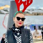 Pınar Altuğ Instagram - HOŞGELDİN 2024!Hepimize güzellikler getir❄️💋🦌🎄🌟🎉 Erzurum-Palandöken