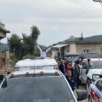 Pınar Altuğ Instagram – Elbirliğiyle kitaplarımızı dağıttık,teker teker her çocuğumuzla konuşup,ihtiyacını sınıfını öğrenerek🙏🏻🙏🏻 Elimiz uzandığı,kitabımız yettiğince buluştuk çocuklarla,yine buluşuruz.
Bu işler tek başına olmuyor,birlikten gerçekten güç doğuyor🙏🏻🙏🏻 Başta bağışçılarımız ve yayınevlerimiz,desteğini esirgemeyen canım Askerimiz ve canını dişine takıp çalışan ekip Rencırcılar🙏🏻🙏🏻🙏🏻 Biz daha çoookk işler yaparız. Hatay Antakya