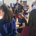 Pınar Altuğ Instagram - İlk andan itibaren tüm imkanlarıyla çalışanlarının yanında olan,hadi kadınlar gününde kadınların yanında olmaya gidelim dediğimde hemen harekete geçen,beni yalnız bırakmayan canımm @zeyneponeren @baranoneren sizi ne kadar sevdiğimi kelimelerle anlatamam ama siz biliyorsunuz @korumaklor @korumatemizlik çalışanları,Bahri bey,Derya,Ayse,Yusuf Bey,Muhammed abi,Ümit 🙏🏻🙏🏻🙏🏻 @imerozer Ayağınıza taş değmesin 🙏🏻