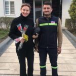 Pınar Altuğ Instagram - İlk andan itibaren tüm imkanlarıyla çalışanlarının yanında olan,hadi kadınlar gününde kadınların yanında olmaya gidelim dediğimde hemen harekete geçen,beni yalnız bırakmayan canımm @zeyneponeren @baranoneren sizi ne kadar sevdiğimi kelimelerle anlatamam ama siz biliyorsunuz @korumaklor @korumatemizlik çalışanları,Bahri bey,Derya,Ayse,Yusuf Bey,Muhammed abi,Ümit 🙏🏻🙏🏻🙏🏻 @imerozer Ayağınıza taş değmesin 🙏🏻