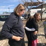 Pınar Altuğ Instagram – Sen niye bizim sınıfa gelmedin diyip elimden tutup sınıf çadıra götürdü KUMSAL❤️ gönüllü öğretmen gencler,aslanlar🙏🏻 müdür Mehmet bey,bütün çadırları dolaşıp tek tek ihtiyaç listesi hazırlayan Yasemin,Ceylanlı köyünün güçlü kadınları,hepinizin kalbimde yeri bambaşka❤️ Hatay Antakya