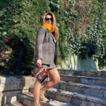 Pınar Altuğ Instagram - Çıkarken du bakiim bi diyen komşu candır ❤️ volume 2 📸 @sedagvn