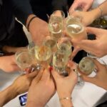 Pınar Altuğ Instagram - Yılbaşı fotoğraflarına ancak sıra geldi🥰 Hayat paylaşınca çoookkk güzel🥳 @yaamuratacan @aslitandoga @cahittanyesilada @zdengizman @sarpdengizman @sgamzeozturk @cemozturk1970 @oztrk_ege @demirdengizman @derind123 @atacan_su #reklam Sway Hotels