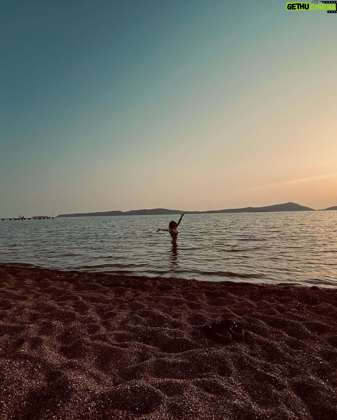 Pınar Deniz Instagram - Bi baktım tatilim olmuş tb.. Şükran doluyum 🤍 23’ Yaz