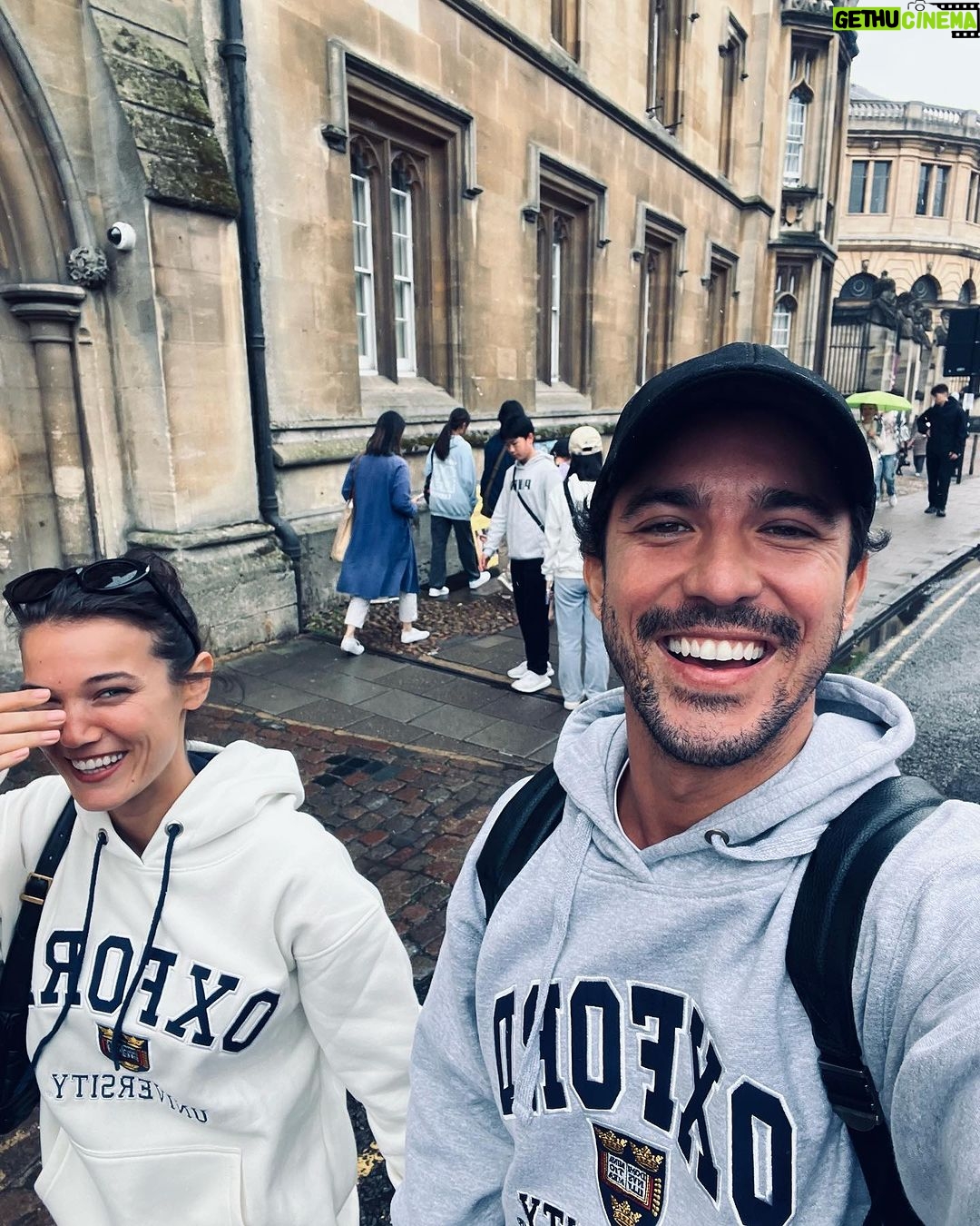 Pınar Deniz Instagram - Yağmura hazırlıksız yakalananlar. 30.07.23’ England Oxford, UK