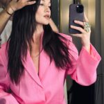 Pınar Deniz Instagram – Pink Panther getting ready🐾