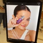 Pınar Deniz Instagram – @lorealparis ailesiyle rekorlara doymadığımız bir yılın ardından 💜🤍🖤