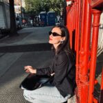 Pınar Deniz Instagram – #lifeinlondon ☎️