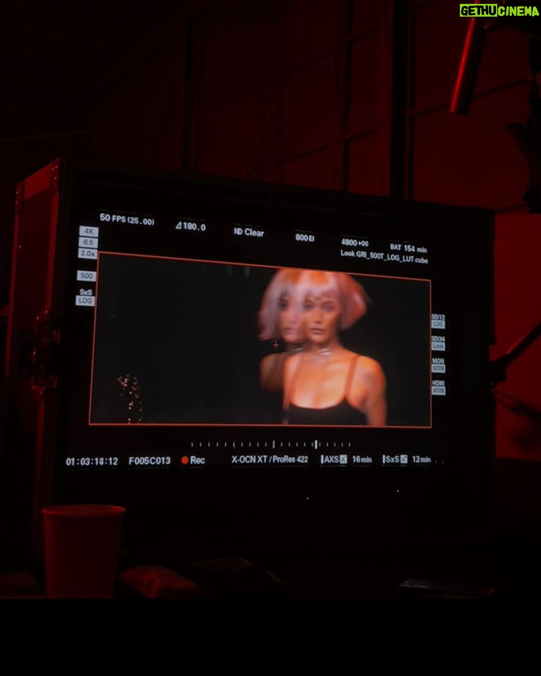 Pınar Deniz Instagram - AKTRİS. İlk teaser yayındaaaaa🫶 31 mayıs hadi gel artık!🔥 @disneyplustr @bkmonline