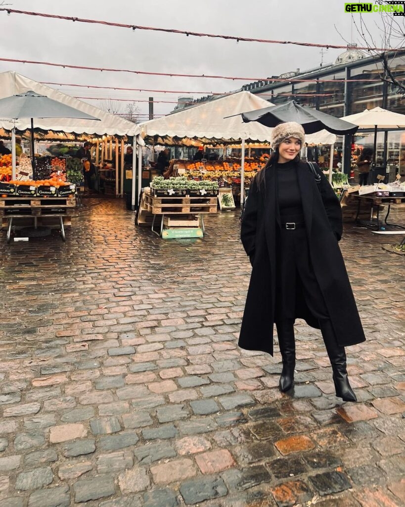 Pınar Deniz Instagram - Anı biriktirmek ne güzel şey. 31.01.23’ Copenhagen. Copenhagen København