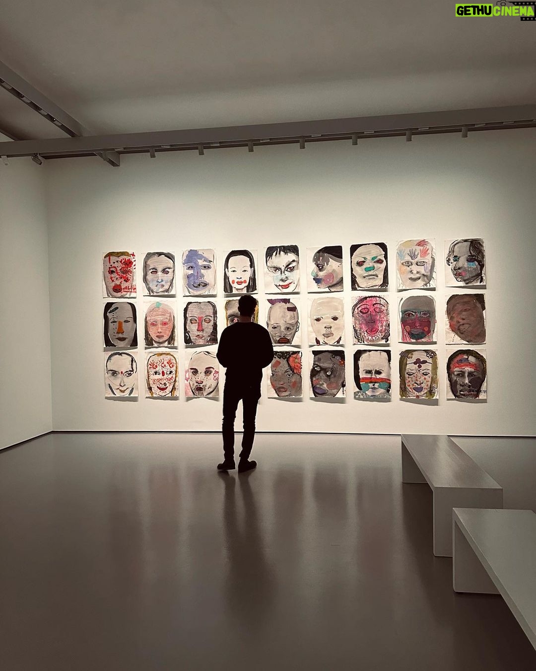 Pınar Deniz Instagram - Changing place. Palazzo Grassi - Venezia