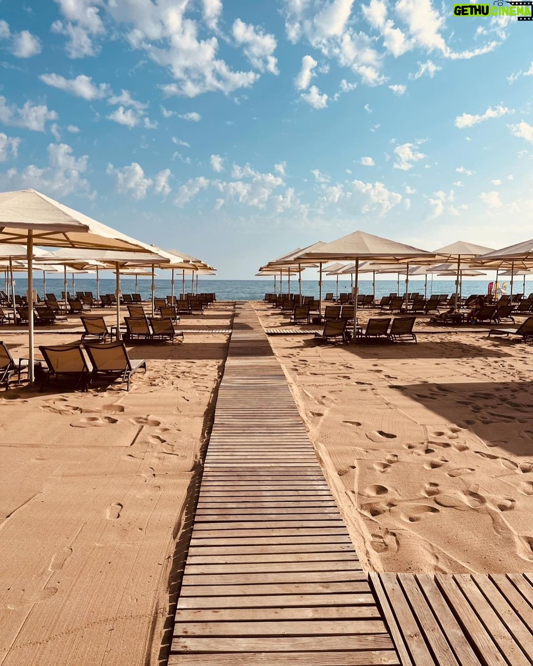 Pınar Deniz Instagram - Ben yine yazı özlerim🏖️