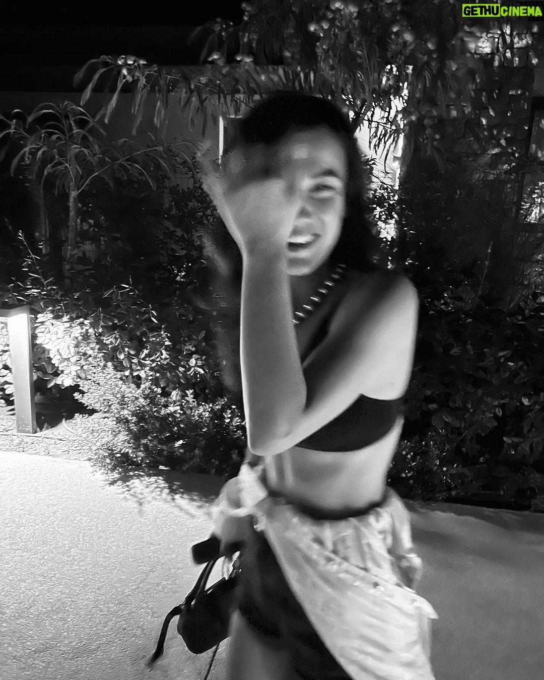 Pınar Deniz Instagram - Özlenen ‘yan gelip yatma’ günleri👀
