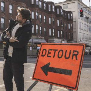 Pablo Alborán Instagram - DE-TOUR por #BOSTON Esta noche es nuestra noche familia!!! Y después seguimos por Nueva York, Washington, Atlanta y terminamos la gira en Puerto Rico!!! Y después a descansar una larga temporadita. Boston Harvard