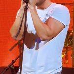 Pablo Alborán Instagram – 😈 un poquito de canalleo anoche en #nyc Theater at Madison Square Garden