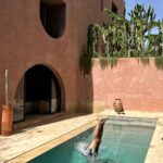 Paco León Instagram – Hace más de 20 años que nos conocemos y sigo admirándome de lo que puede llegar a hacer con su pasión y su gusto. El mejor “hotelier du monde” @christianschallert 💙🇲🇦
