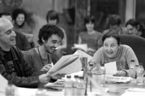 Paco León Instagram - Hoy hace 18 años que se estrenó AÍDA. Una serie que nos cambió la vida a todas las personas que trabajamos en ella. Aún se sigue viendo dentro y fuera de nuestras fronteras. GRACIAS #aidaforever 📸@asanchezolivas