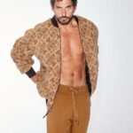 Paco León Instagram - Fotos de @bernardodoral para @neo2_magazine : @danielagtzgzz Entrevista: @mariomondejar_ Make up : @noeminohales @chanel.beauty Peluquería: @conchyporfin de @estilistasporfin para @iconspain