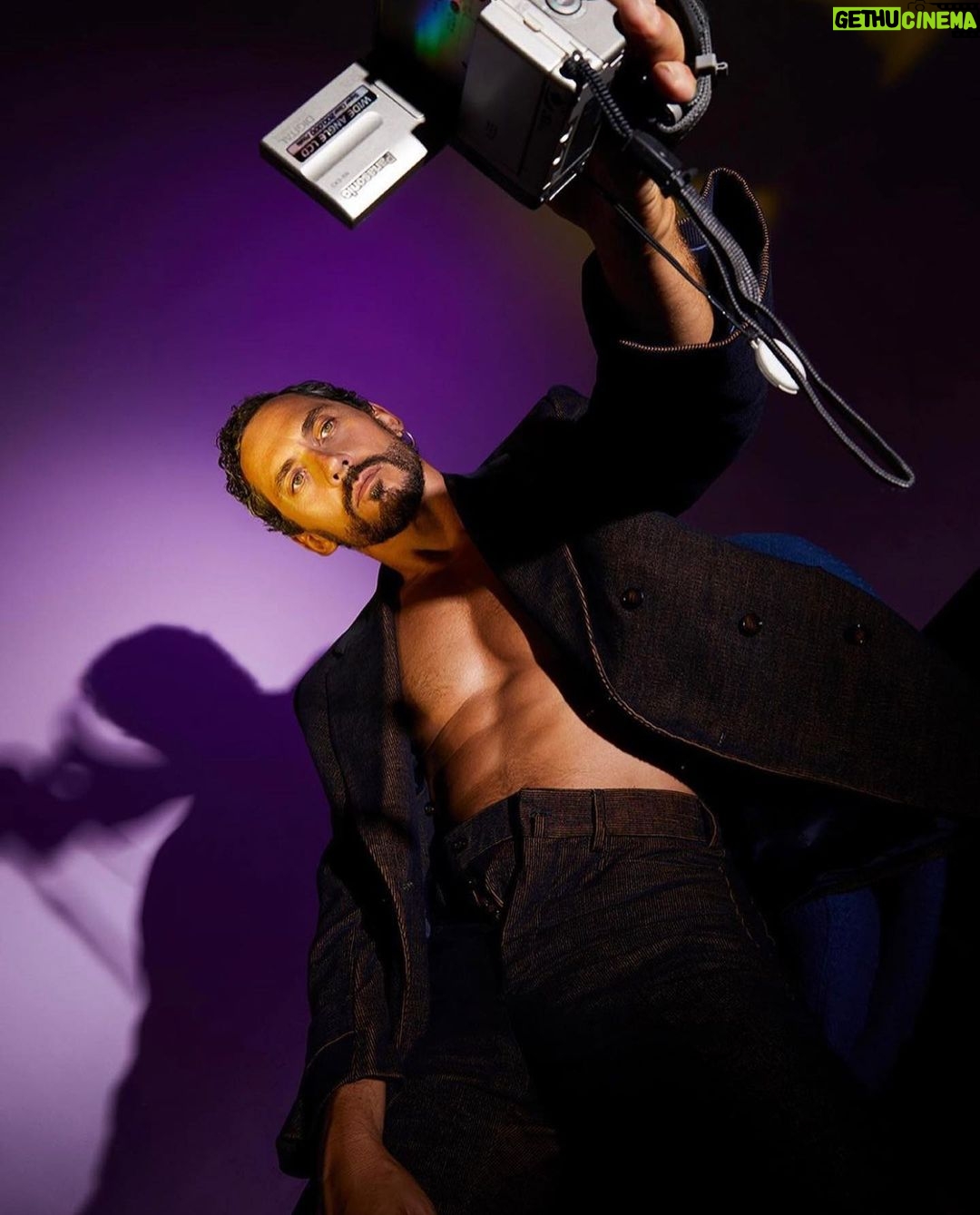 Paco León Instagram - Fotos de @abeltrujillo para @metal_magazine