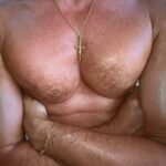 Paco León Instagram - Es difícil encontrar referentes que te ayuden a ilusionarte con la vejez que por otra parte ojalá venga. Cuando veo esos viejos italianos, completamente marrones, con sus bañadores turbo comiéndose un helado, me digo. Ok vamos! Como decía Ava Gardner de España. A mí me encanta Italia porque tiene los mismos defectos que yo. 🇮🇹