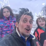 Paco León Instagram - Se acabó!! Un rodaje de una peli es una liada muy grande. Con muuuchas personas implicadas que apuran sus límites para dar lo mejor. Este rodaje de MARIDOS con @lucia__alemany de la mano de súper @ernestoalterio he conocido seres increíbles aquí algunos. #equipatzo 🎬