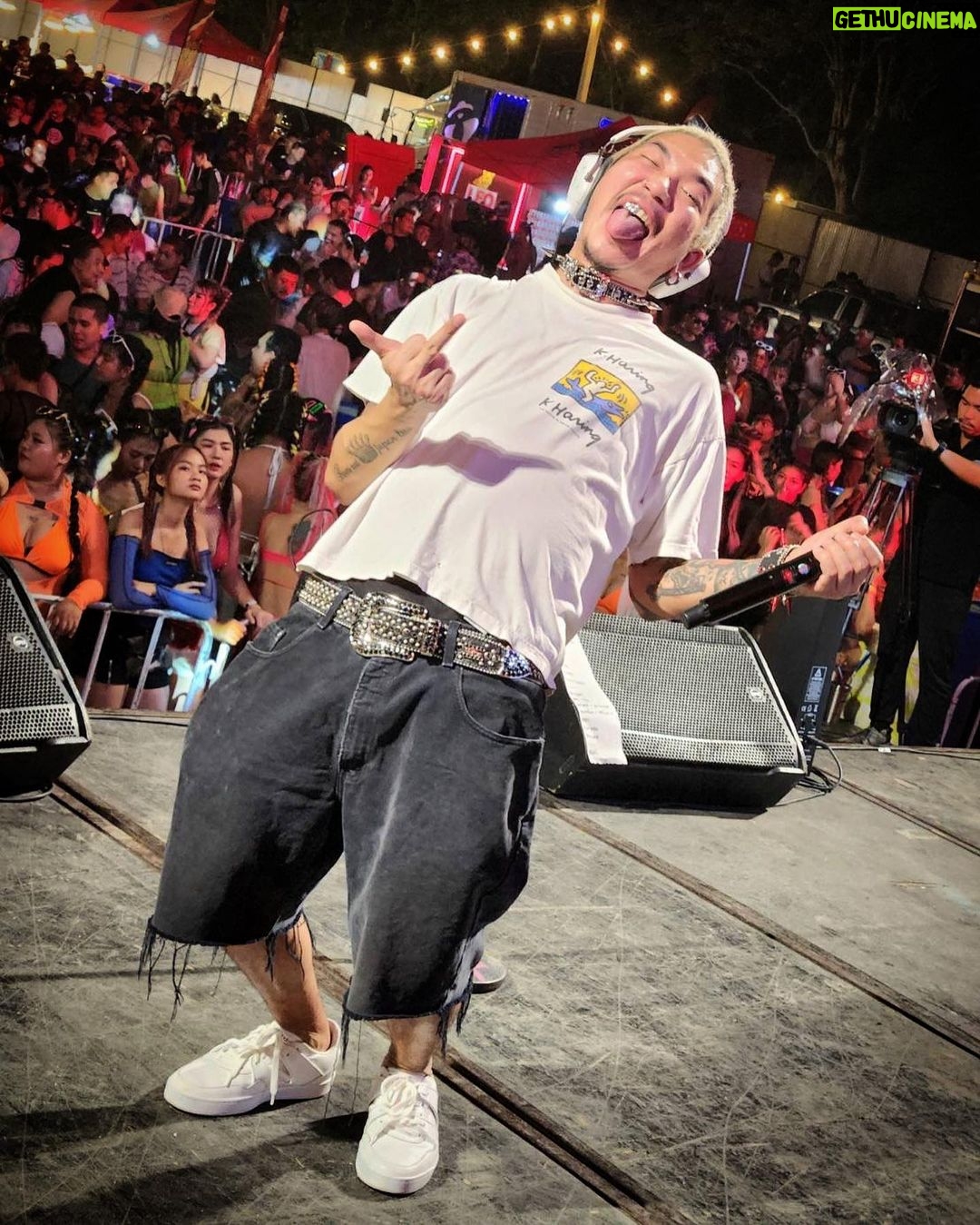 Padung Songsang Instagram - กูไม่สนใคร และไม่มีใครสนกูเช่นกัน 5555 ขอบคุณ #ลพบุรี คืนนี้ นอนนน #แจ๊สสปุ๊กนิคปาปิยองกุ๊กกุ๊ก 🤡🤡🤡🤡🤡🤡🤡🤡🤡🤡🤡🤡🤡🤡🤡🤡🤡🤡🤡