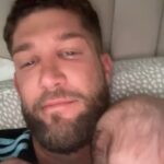 Paga Instagram – Aujourd’hui, je suis trop contente, maman rentre Ă la maison après un petit sĂ©jour en Italie 🇮🇹 Je m’attends dĂ©jĂ Ă une attaque de bisous đź’›
J’ai bien profité de jolis moments avec mon super papou, dont de beaux dodos ensemble 💓🥹
Et vous, vous avez prévu quoi ce week-end les copines et les copains? Marseille, France
