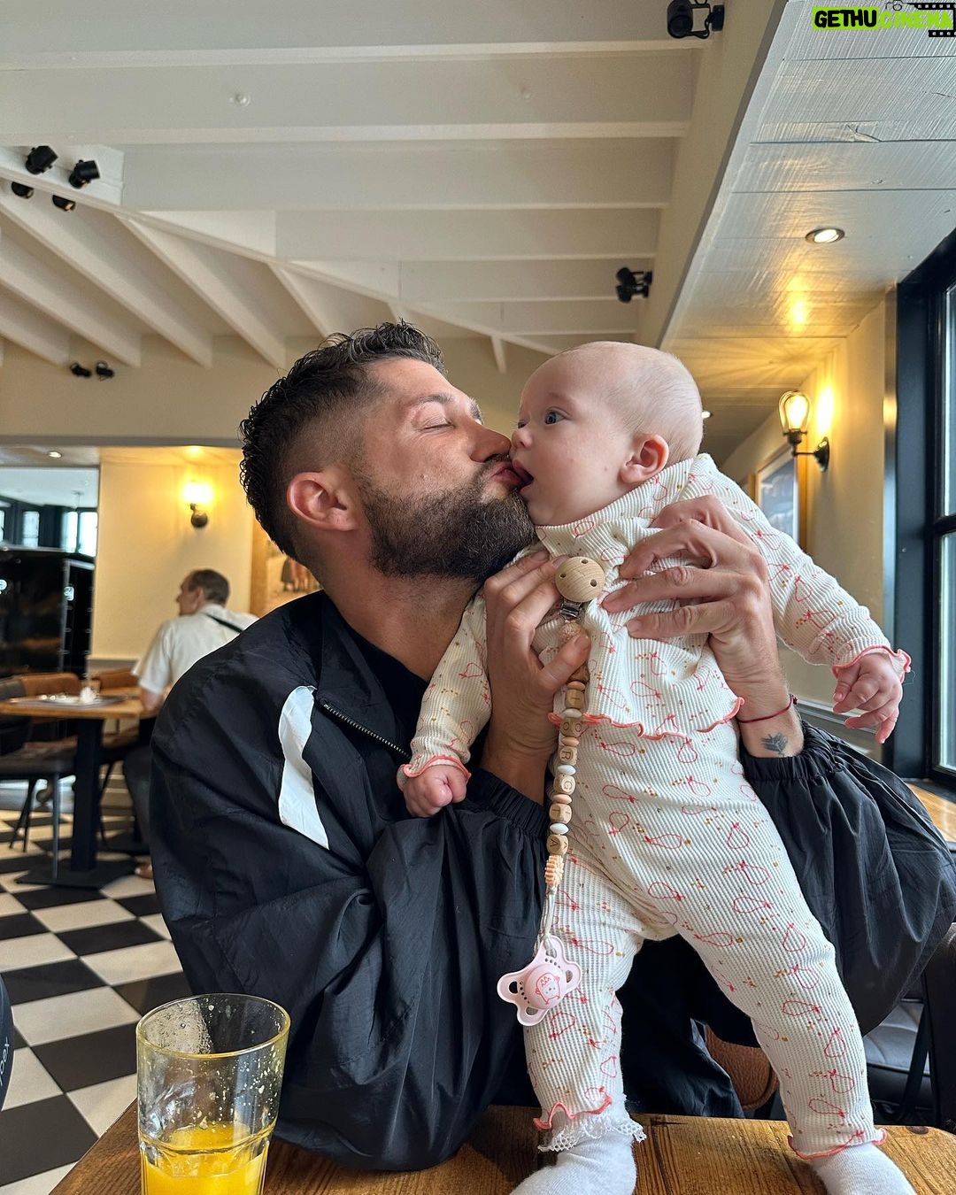 Paga - 371.1K Likes - #mood de la semaine avec baby GIORGIA …
On vous souhaite un belle journée 🩷