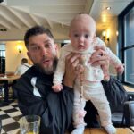 Paga Instagram - #mood de la semaine avec baby GIORGIA … On vous souhaite un belle journée 🩷 Marseille, France