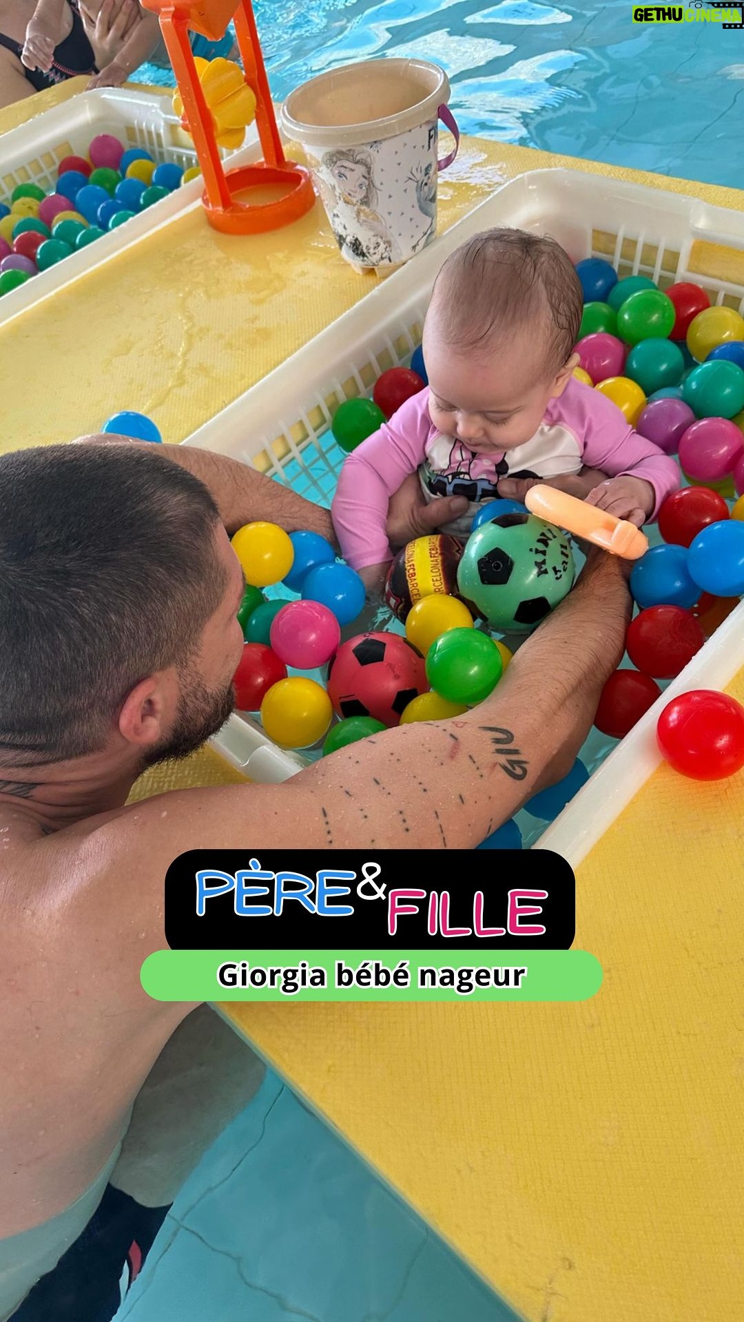 Paga Instagram - « La famille, on a fait des frayeurs à maman avec bébé nageur 😂😂😂 » C’est à partir de six mois qu’on peut faire le bébé nageur, 👍🏼 et vous avec vos enfants vous avez déjà testé ? Marseille, France