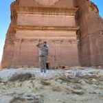 Paga Instagram - Une matinée incroyable dans un lieu unique !!! Des endroits magnifiques à @VisitSaudi on s’est retrouvés entre monuments historiques et nouvelles constructions à @ExperienceAlUla. - #VisitSaudi - @AlUlaMoments - #AlUlaMoments - #TheWorldsMasterpiece - #AlUla - #experiencealula Medain Saleh, Saudi Arabia