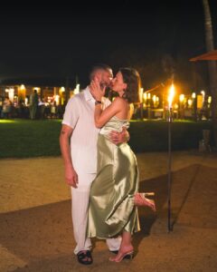 Paga Instagram - Je suis sûr que nous étions déjà Valentin dans nos vies d’avant mais je sais déjà que nous le sommes aussi dans les prochaines ❤️🌹✨ 📸 @mathisroutier Heritage Awali Golf & Spa Resort