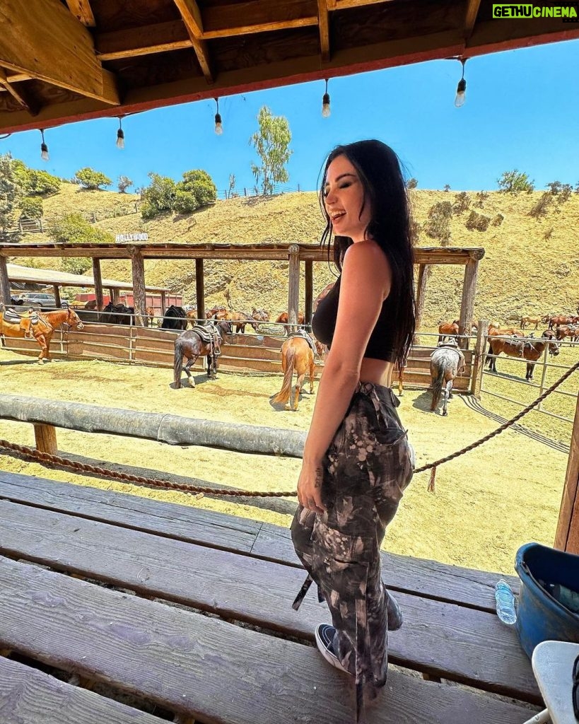 Paige Instagram - Had so much fun getting back on a horse again. It’s been years and I missed it alot! 🥹 Thanks to @taylorey and @raquellie arranging it! A lovely surprise 💛 Sunset Ranch Hollywood