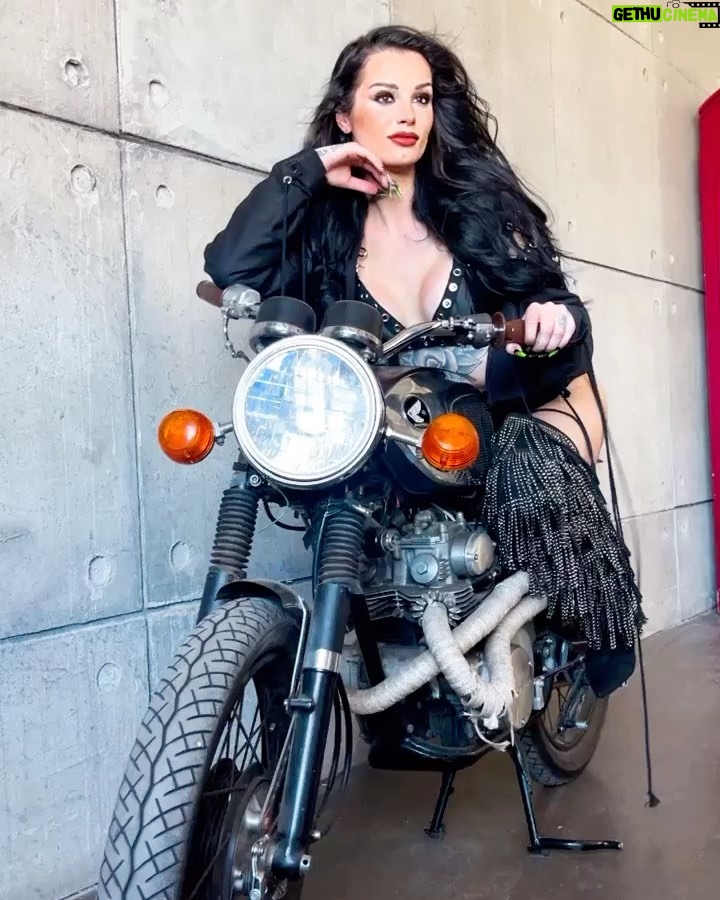 Paige Instagram - Haven’t posted in a minute! Here!