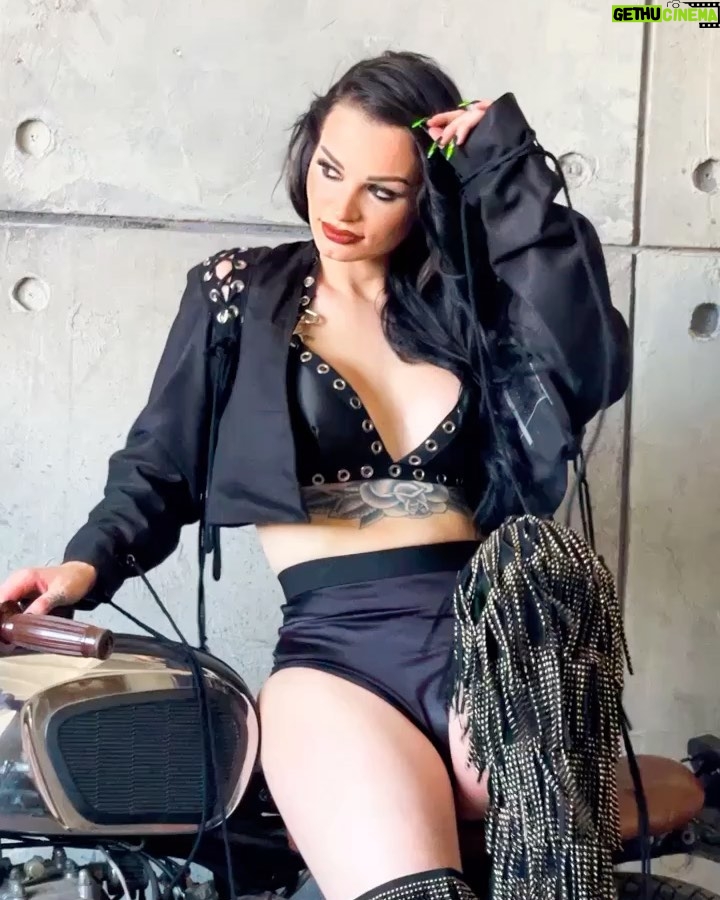 Paige Instagram - Haven’t posted in a minute! Here!