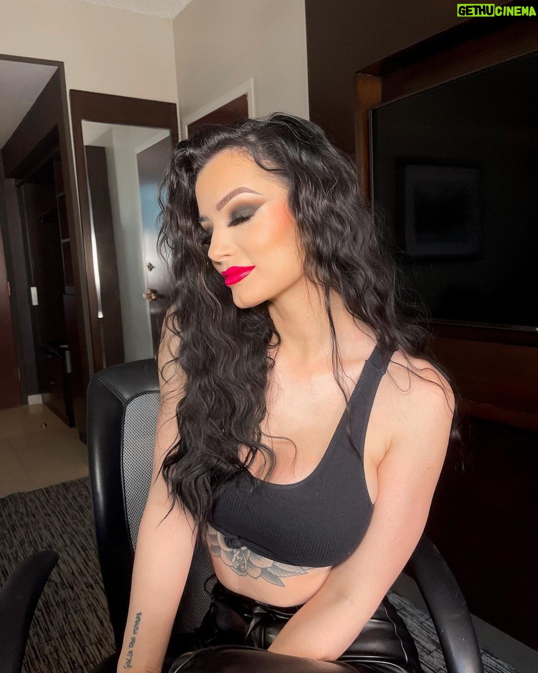 Paige Instagram - @zac_phoenix thanks for bringing me back to life after spending a week with a giant face after wisdom teeth surgery 😂